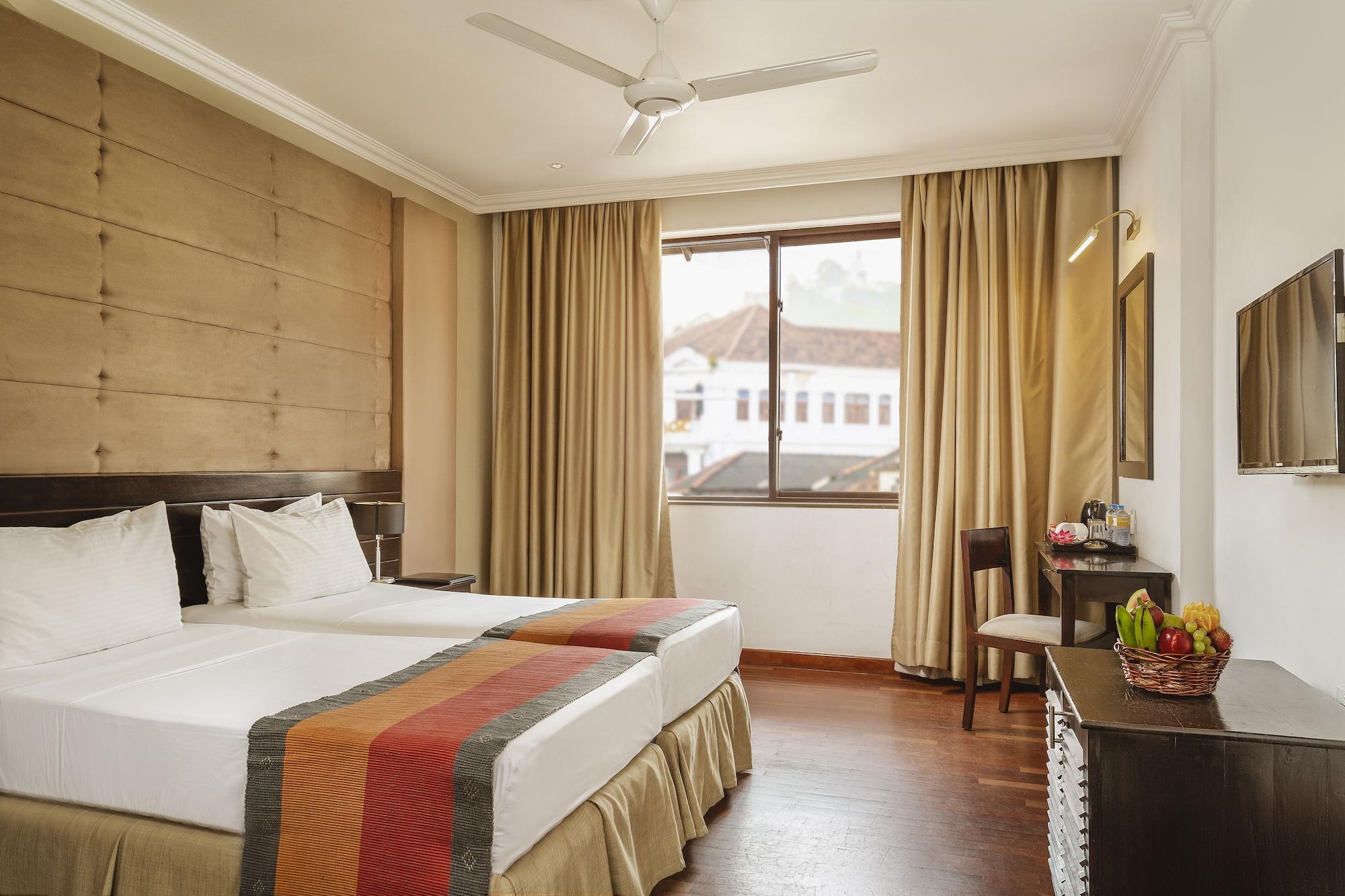 Kandy City Hotel By Earl'S Bagian luar foto