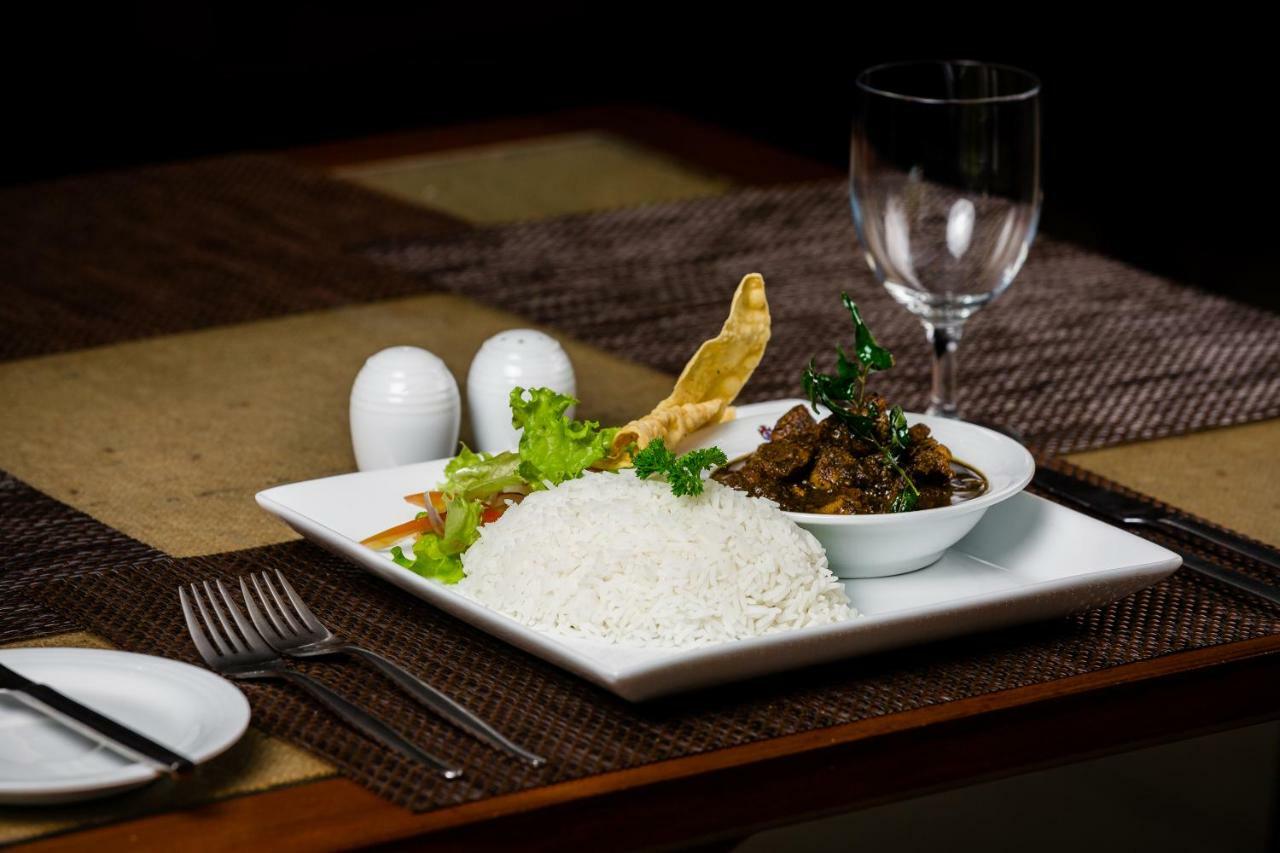 Kandy City Hotel By Earl'S Bagian luar foto